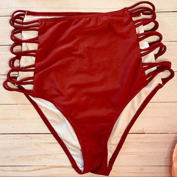 Maroon High Waisted Bikini Set! ✨ - Picture 2 of 10